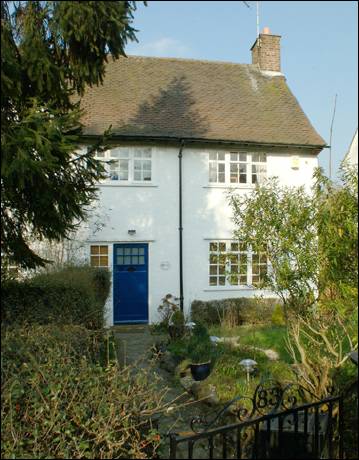 083 Oakwood Road
